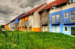 Obr. 4b: Třípodlažní bytové domy firmy RD Rýmařov – Chýně (foto FERMACELL)