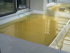 Zkouka tsnosti PVC folie na terase (voda s malskou lut)