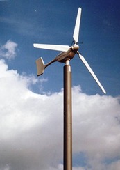 Obr. 08 Malá větrná elektrárna Windtower 7 kW (foto B. Koč)