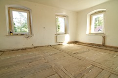 Stará očištěná podlaha