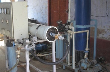 Obrázek 4: Výroba pitné vody na solární pohon | Zdroj: Barefoot College