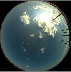 Obr. 7 Snímek pořízený pomocí skyscanneru instalovaného na UCEEB ČVUT