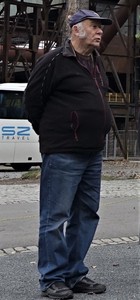 Obr. Ing. Vladimr Jirout v listopadu 2015 pi exkurzi v Dolnch Vtkovicch u Vysok pece . 1, bhem tradinho Topenskho kolen.