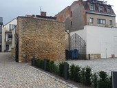 Ilustrační obrázek, domy v historickém opevnění, Dvůr Králové nad Labem, foto D. Kopačková, redakce
