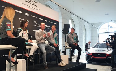 Obr. Max Viessmann (uprostřed) je velkým fanouškem nových technologií a autosportu. Osobně se zapojil v reprezentativní a inspirující funkci do německého týmu.