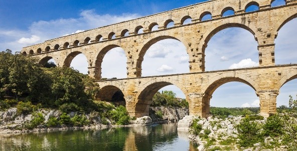 Obr. 1 &#8211; msk akvadukt Pont du Gard - Provence