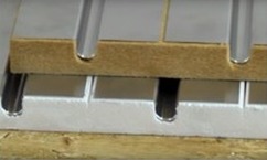 Obr. 23 Pklad postupu monte pro podlahu s kobercem: 2. poloen desky