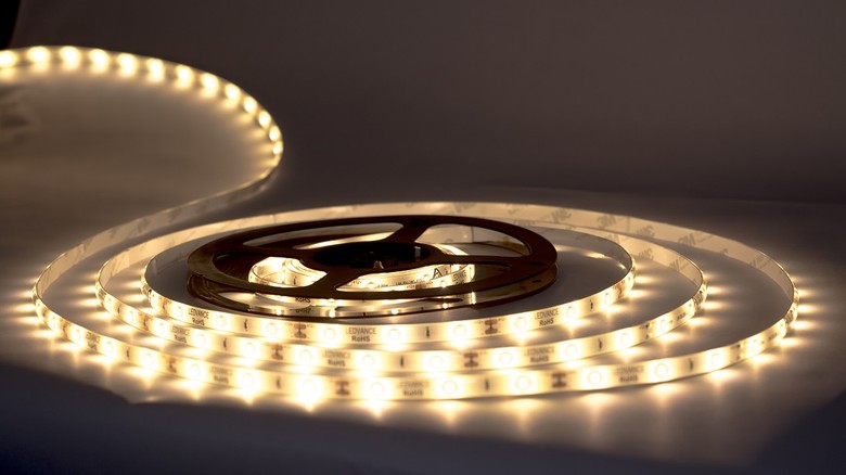 Moderní LED pásky plnohodnotně nahradí klasické světelné zdroje.