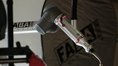 Robotické rameno Universal Robots, svářecí zdroj Fronius