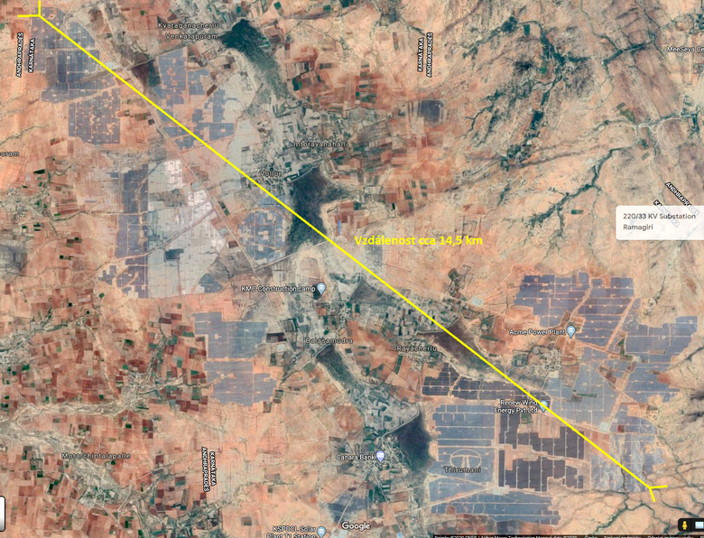 Elektrrna Pavagada Solar Park na leteckm snmku. GPS souadnice: 14.25N 77.45E, zdroj: maps.google.com