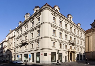Secesní Kafkův dům v Praze v blízkosti Staroměstského náměstí po rozsáhlé rekonstrukci