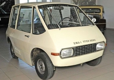 Elektromobil EMA 1 jako exponát v Technickém muzeu v Brně
