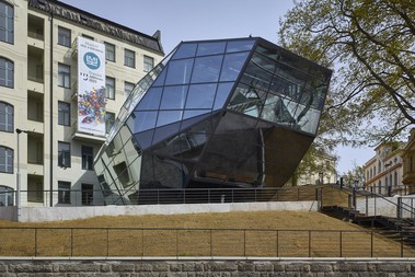 Pstavba budovy Muzea skla a biuterie, Jablonec nad Nisou