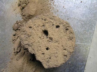 Obr. 5a: Eroze hlinitého písku z údolní nivy odebraného ve Veselí nad Lužnicí