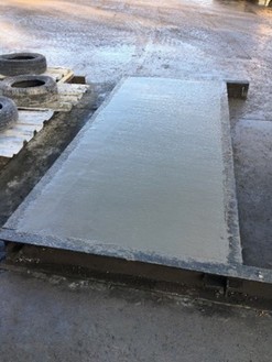 Prvek panelu pro dopravn stavby z recyklovanho betonu – po betoni