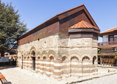Obr. 5a Ochrann kontrukcia poloen na ruine cez ditann lnok – kolektvna realizcia 2014, Bulharsko [15]