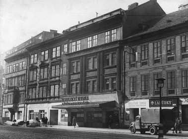 Snmek vandova divadla z 50 let minulho stolet kdy se jmenovalo Realistick divadlo Zdeka Nejedlho (foto archiv vandova divadla)