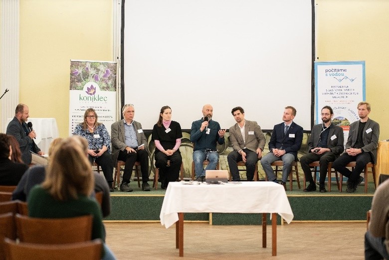 Panelová diskuse se všemi přednášejícími, Foto | Zuzana Pipla Havlínová / Počítáme s vodou