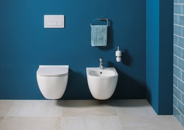 Zvsn klozet Mio s technologi rimless znaky JIKA pispv k vy hygien v koupeln. Navc disponuje spornm splachovnm.