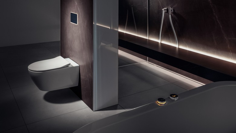 Ambientní LED podsvícení ovládacích desek Viega Visign zpříjemní nejenom příchod a&nbsp;odchod z&nbsp;toalety, ale umožní její další neotřelou individualizaci. (foto: Viega)