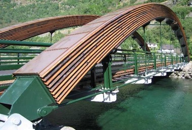 Obr. 7 – Kvalitn konstrukn ochrana devnch most