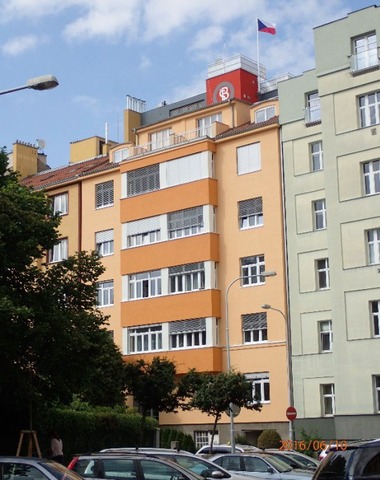 Obr. 4 – Rekonstrukce a zateplen bytovho domu B. apk 12, Brno. Fig. 4 – Reconstruction and insulation of the Apartment Building B. apk 12, Brno