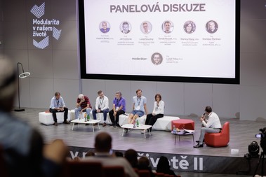 Zvren panelov diskuze