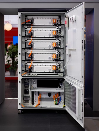 ESA 125kW261kW C&I Systm pro ukldn energie
