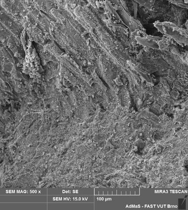 Obr. 17a Mikrostruktura desek 02SM před vystavením proměnlivé relativní vlhkosti okolního prostředí