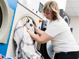 Pr�delny, hotely i l�zn� hledaj� �spory. �et�it pom�h� rekuperace tepla z odpadn� vody, foto AKIRE