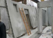 Obr.&nbsp;4a Realiz�cia prototypu montovan�ho domu IDA&nbsp;I. [Kal�s]