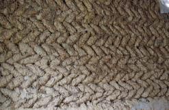 Obr. 2b Ukázka různých struktur válkového hliněného zdiva na Moravě. Foto Martin Novotný.