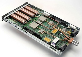 Obr.&nbsp;4c Pohled na server SuperMUC&nbsp;[7]