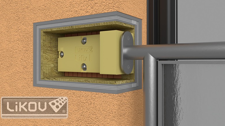 Jak bezpečně kotvit zábradlí, okenice a další prvky v ETICS bez tepelných mostů