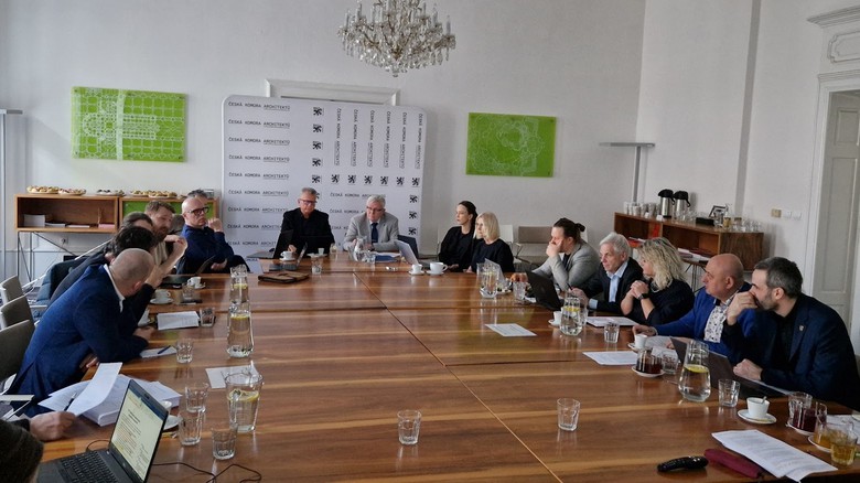 Spole�n� prohl�en� �KA a �KAIT k projedn�van� novele stavebn�ho z�kona, foto �KA