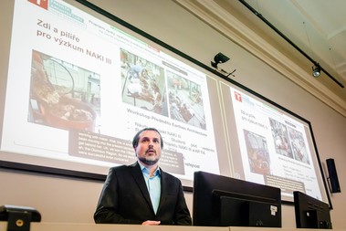 Foto:  Sdru�en� hlin�n�ho stavitelstv� (SHS) a Hlina�i