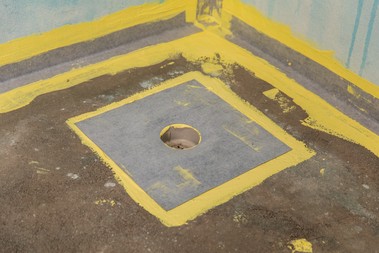 Vlo�en� Hydroizola�n� podlahov� t�snic� man�ety do hydroizola�n� st�rky