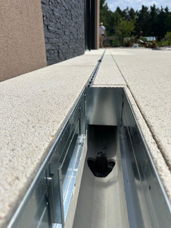 MEA štěrbinové sysytémy TOPSLOT