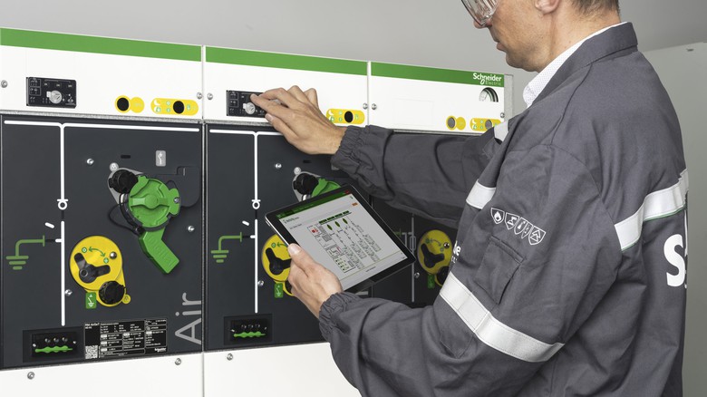 RM AirSeT: Modulární vysokonapěťové rozvaděče bez SF₆ připravené na budoucnost