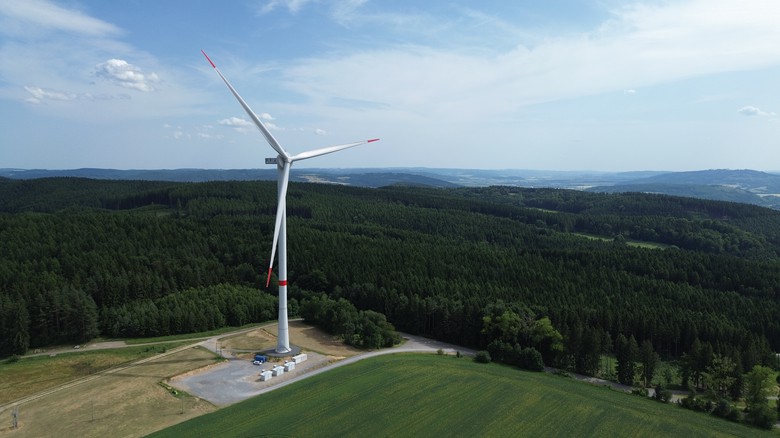 Největší větrná turbína v ČR v roce 2026. Foto © TZB-info Největší větrná turbína v ČR v roce 2026. Foto © TZB-info