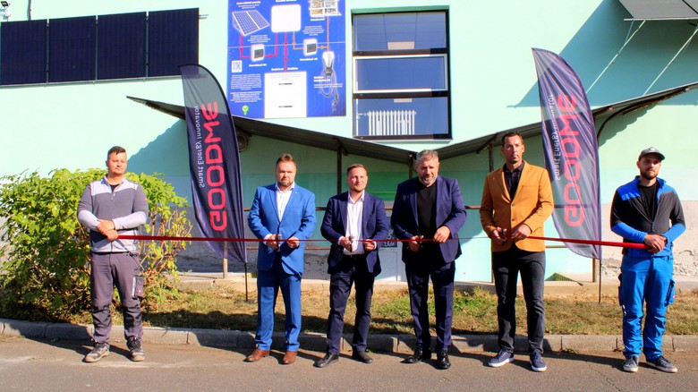 Budoucnost energetiky začíná ve školách: GoodWe a DD Energy podpořili praktickou výuku v technickém vzdělávání