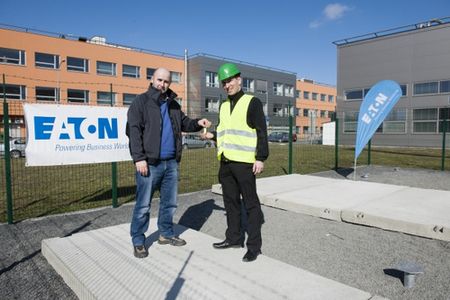 Vstavba eskho superpotae BULL zloha elektrick energie elektroinstalace Eaton Elektrotechnika