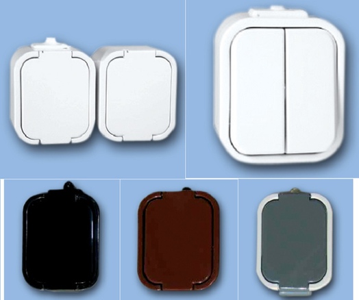 Venkovní vypínače a zásuvky IP44 s instalací na omítku: odolné řešení pro náročné podmínky