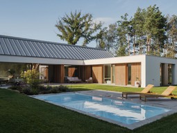 Rodinn� d�m v&nbsp;Nov� Vsi u&nbsp;Plzn�. Foto: Petr Pol�k se souhlasem realiz�tora interi�ru KUCHYN�&INTERI�RY SOUKUP