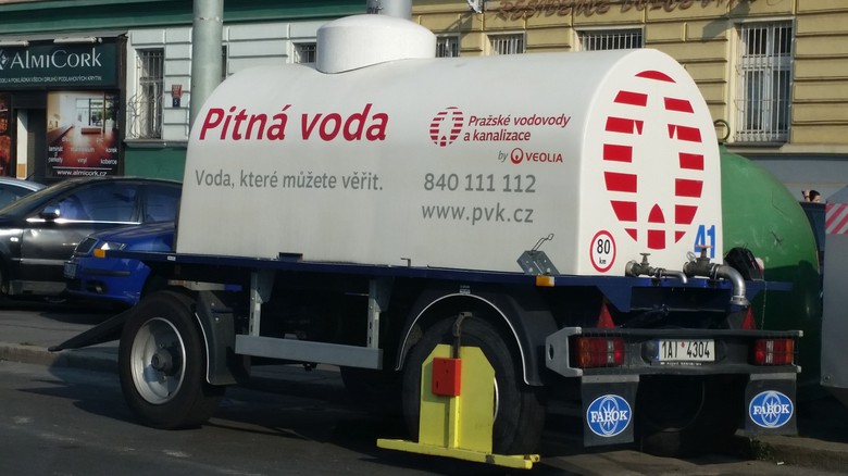Náhradní zásobování pitnou vodou, foto D.Kopačková, redakce